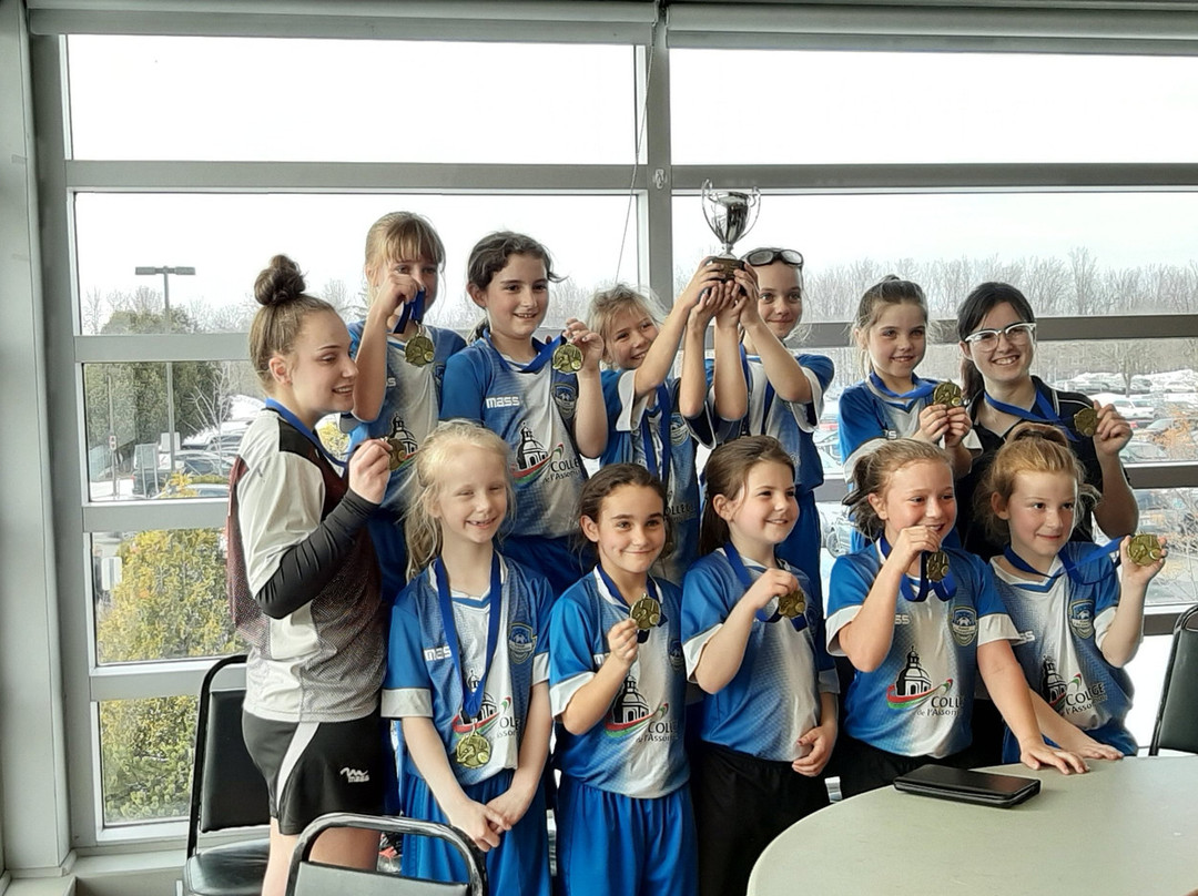 Complexe Multisport Saint-Eustache-Saint-Eustache必去景点