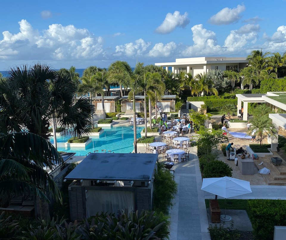 安圭拉总督酒店主图