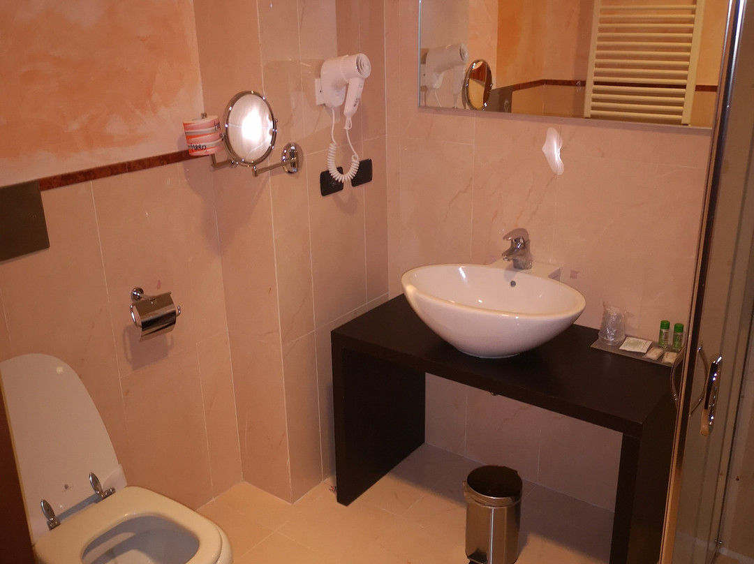 米兰高尔夫酒店主图