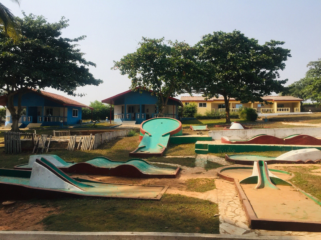 Till's Beach Resort主图