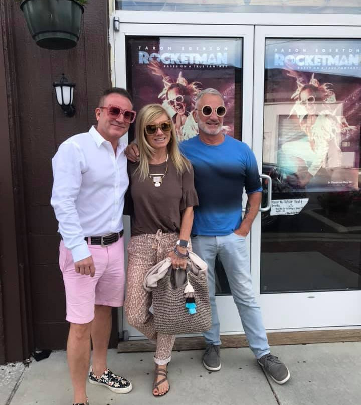 Blue Ridge Movie Lounge-West Jefferson必去景点