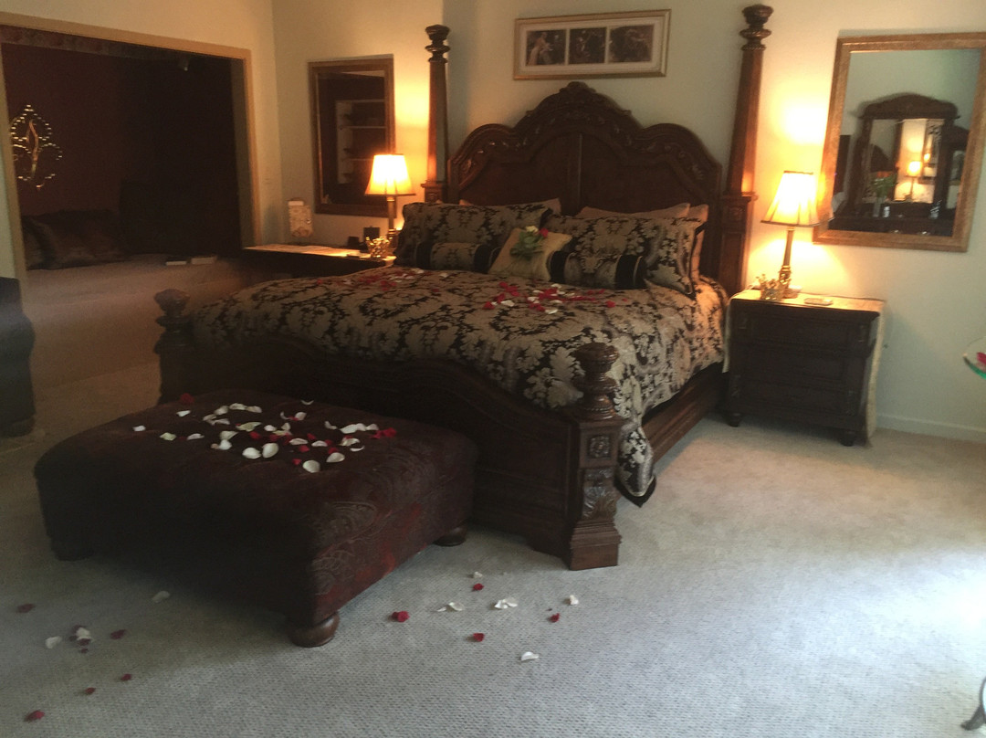 Potter's Foothill House B&B主图