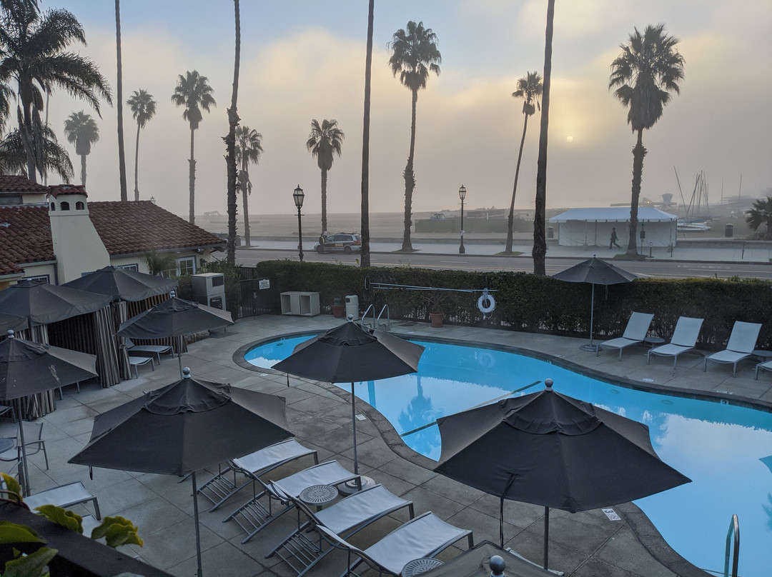 艾尔钻石吧套房套房酒店主图