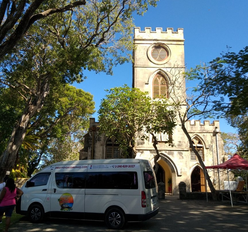 St. John's Parish Church景点图片
