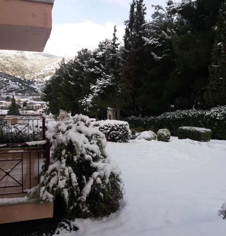 Nefeli Guesthouses主图