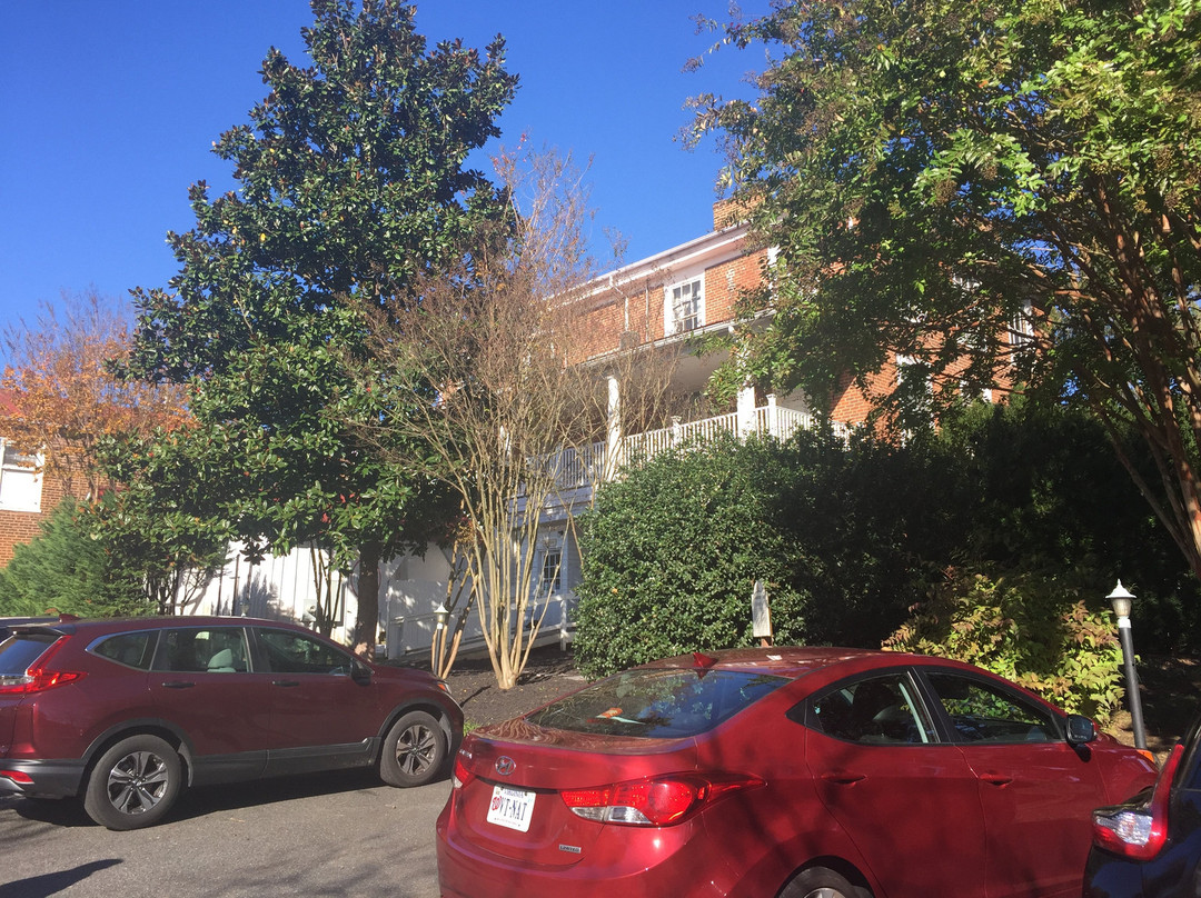 Lafayette Inn and Restaurant主图