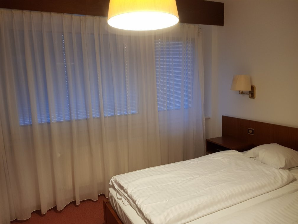 Hotel De La Poste主图