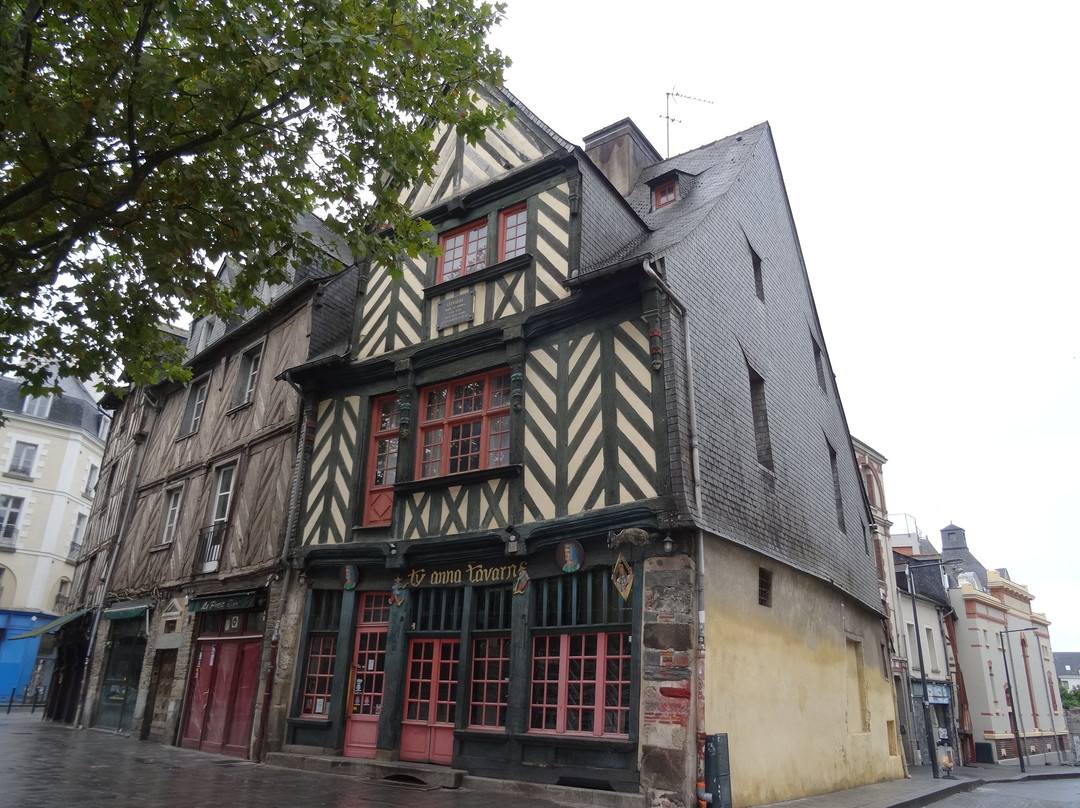 Place Sainte-Anne-雷恩必去景点