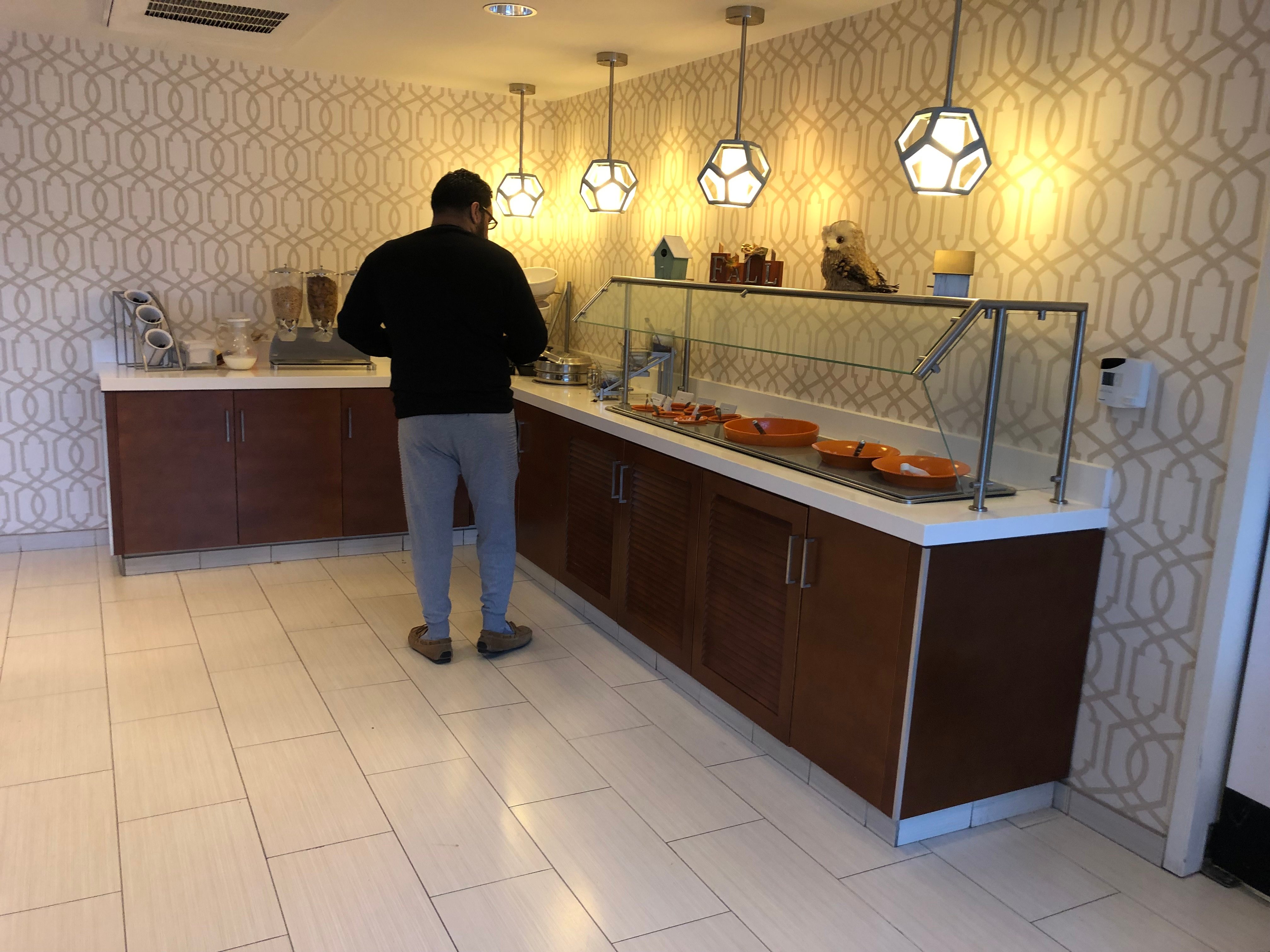 Homewood Suites by Hilton Parsippany-Troy Hills-餐饮