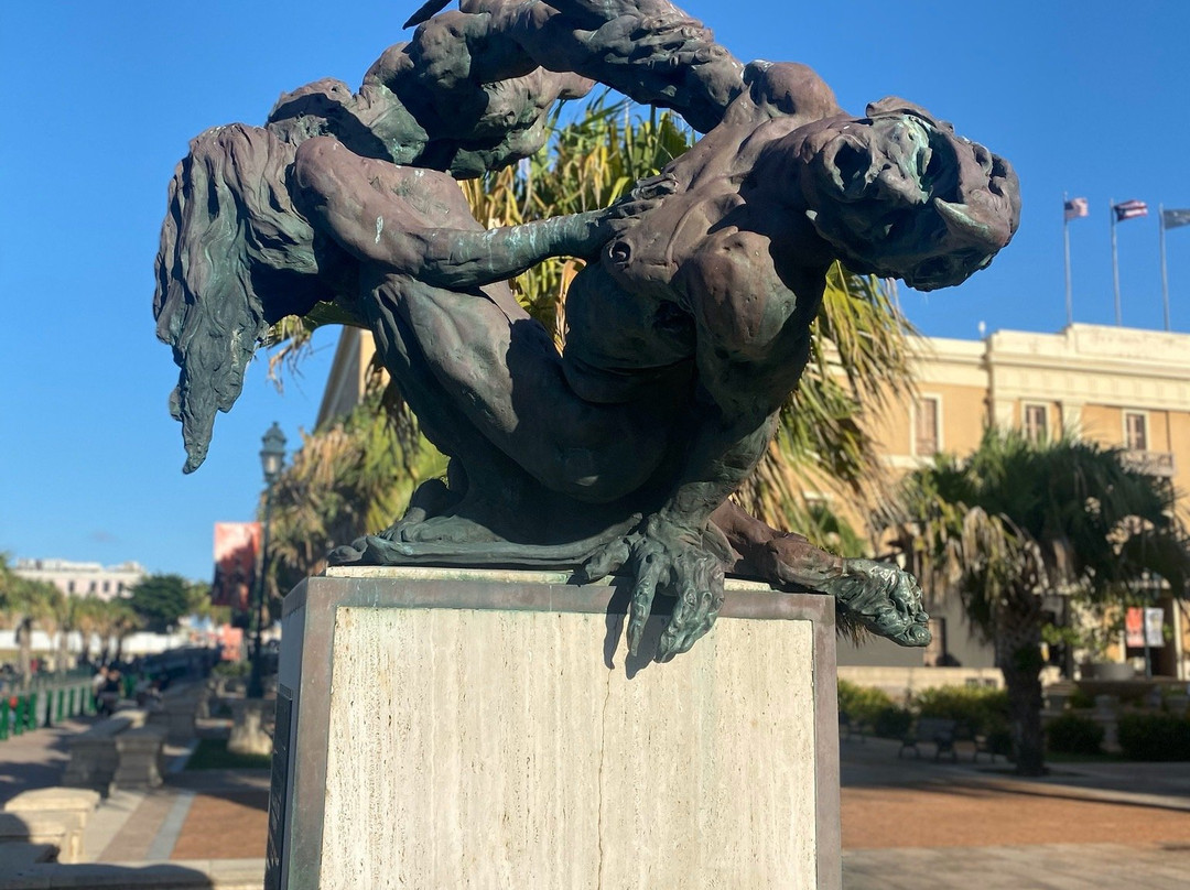 Ballaja Sculpture景点图片