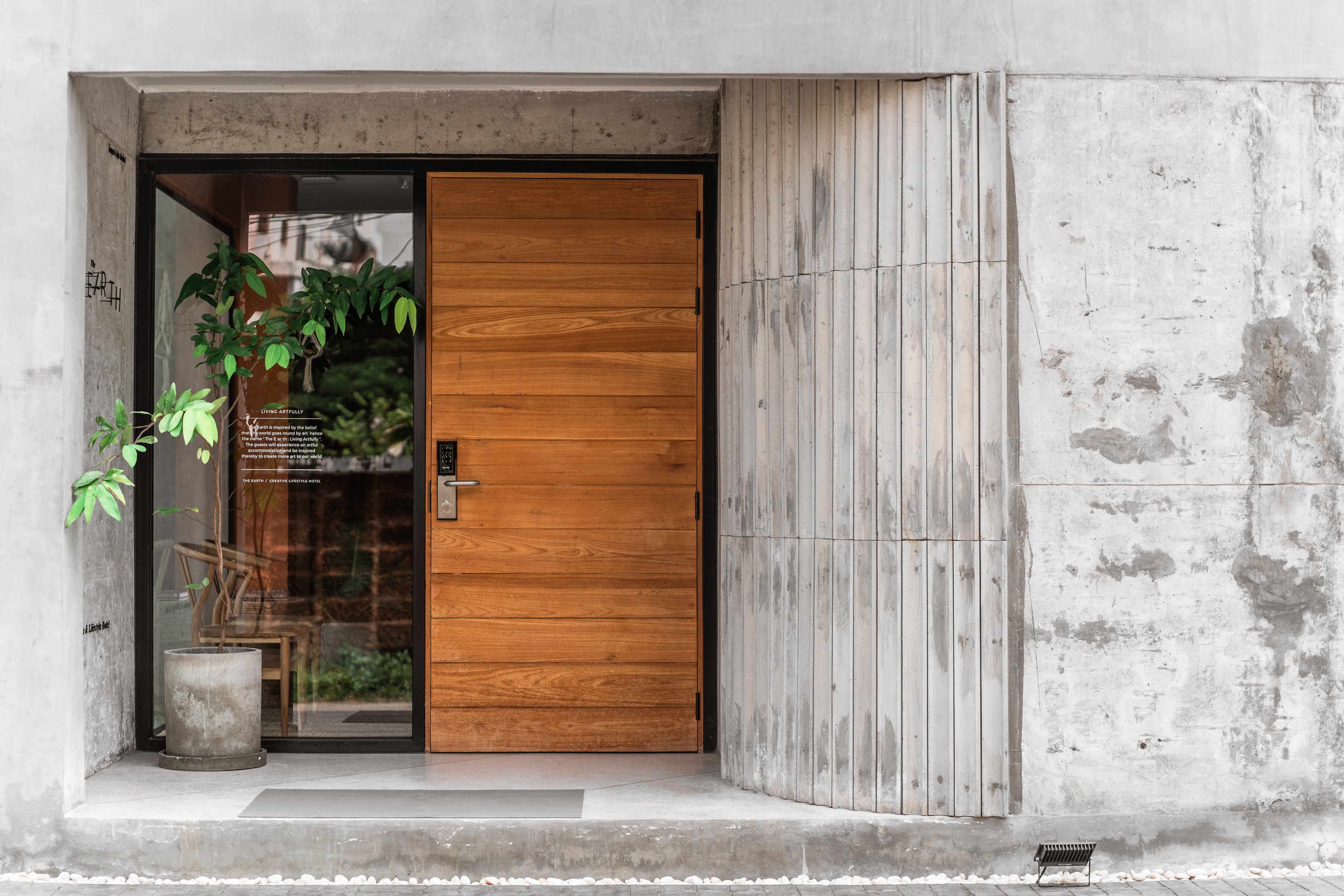 The Earth Hotel-官方