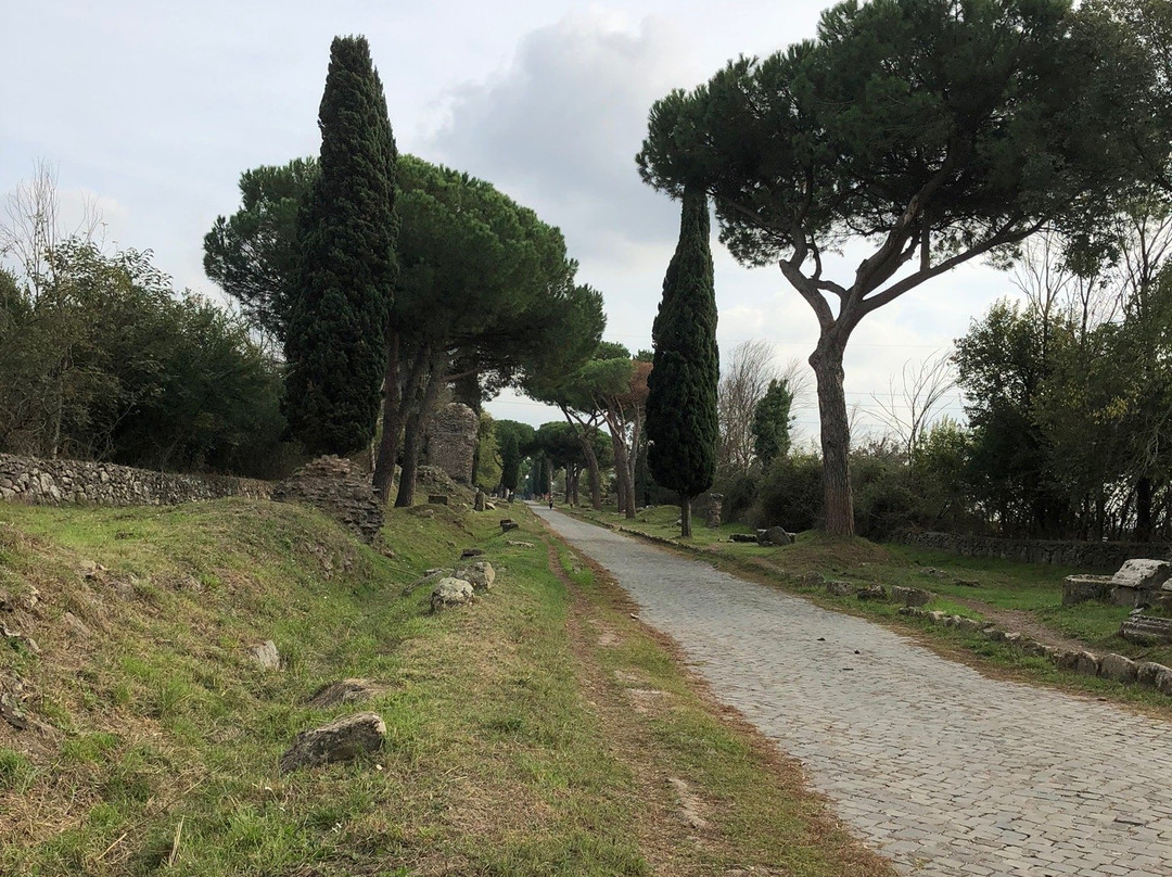 Appian Way (Via Appia Antica)景点图片