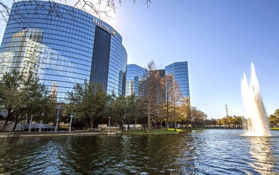 林肯中心达拉斯希尔顿酒店-官方