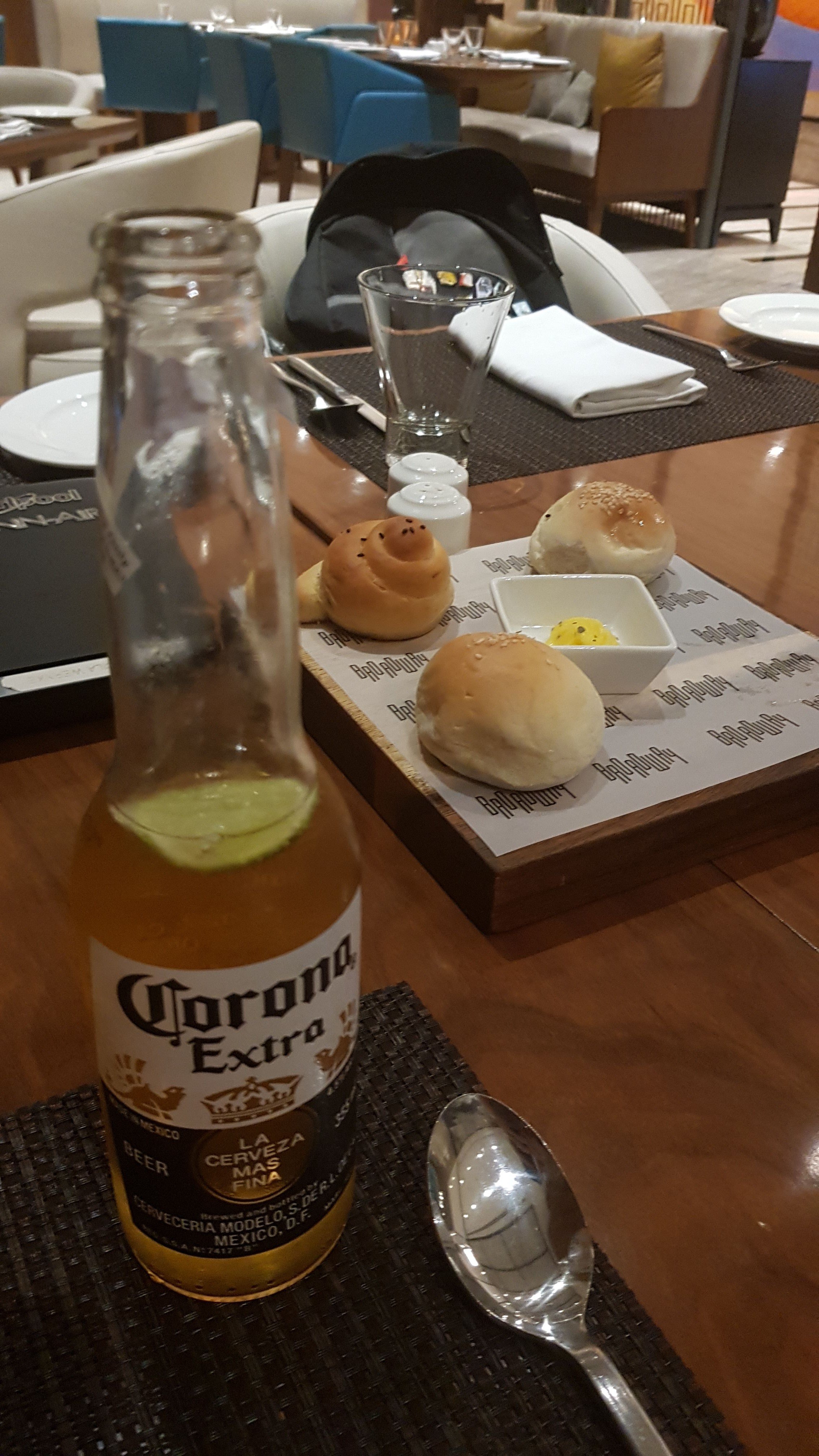 Radisson Blu Hotel, Faridabad-餐饮