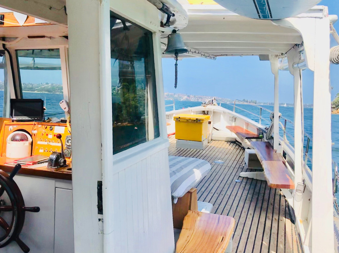 Classic Boat Cruises景点图片