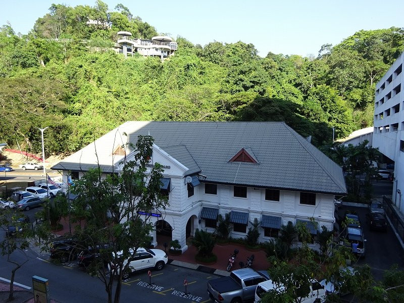 六十三酒店主图