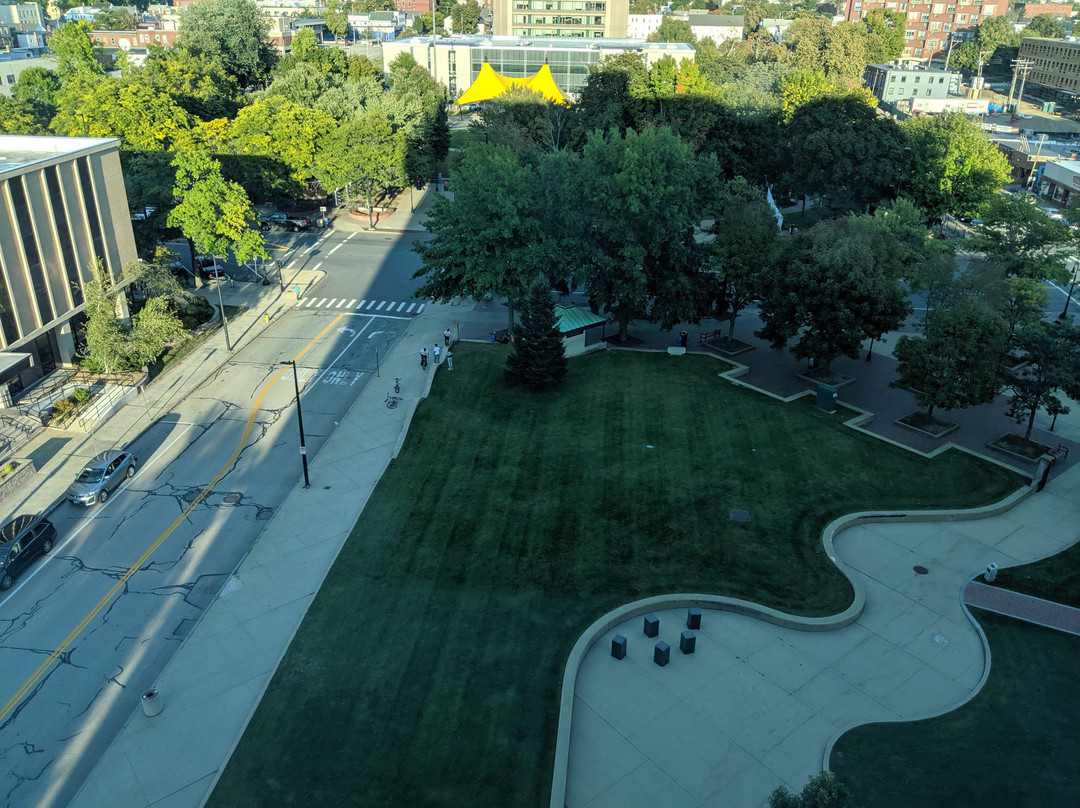 Doubletree By Hilton Manchester Downtown主图