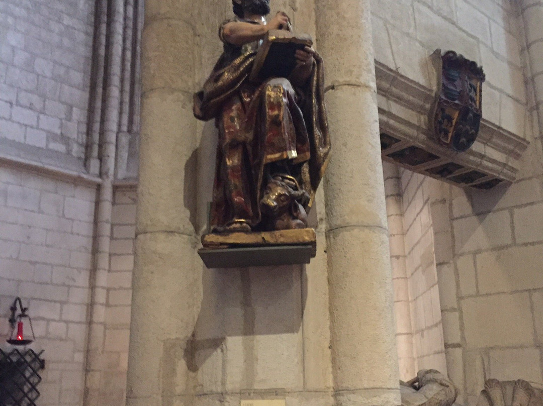 Iglesia de San Pedro Apostol景点图片