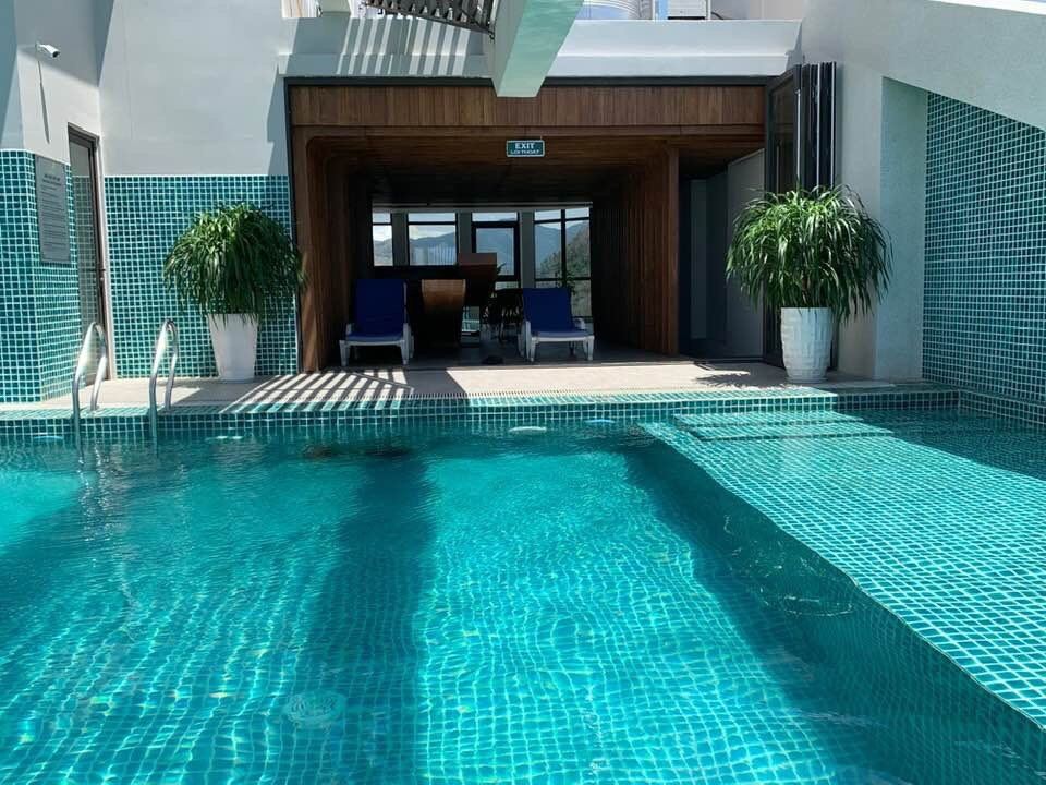 芽庄欢喜旅程酒店-泳池