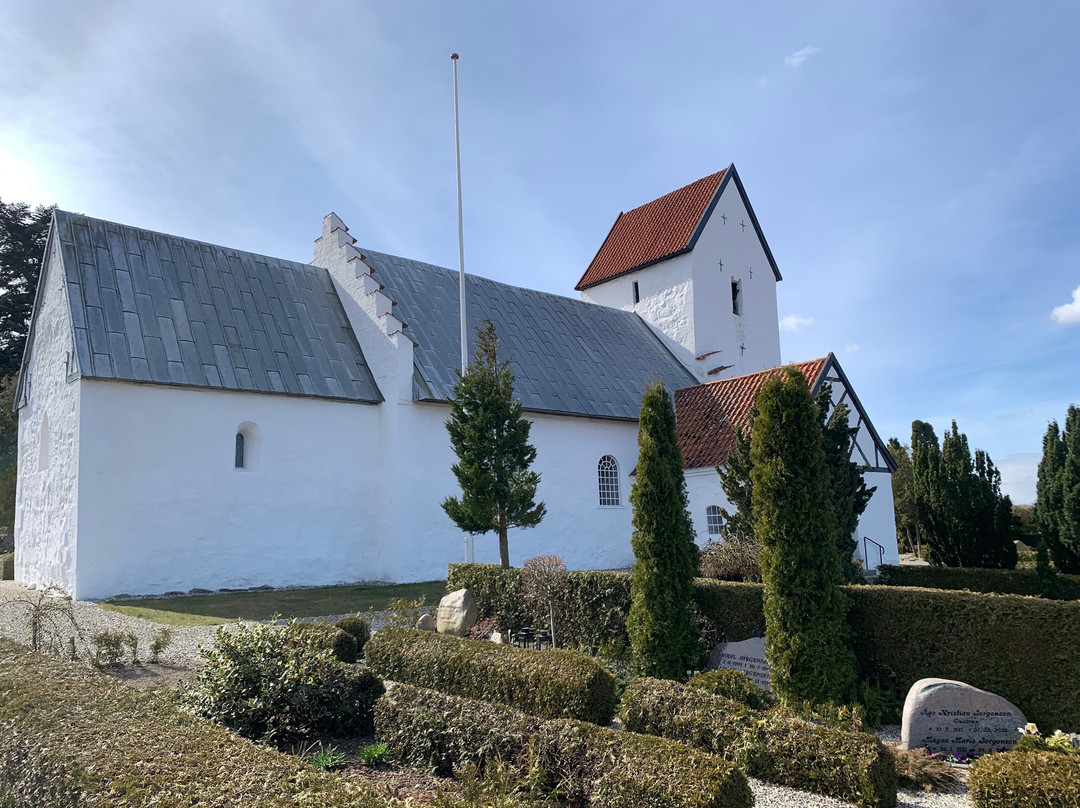 Oster Alling Kirke景点图片