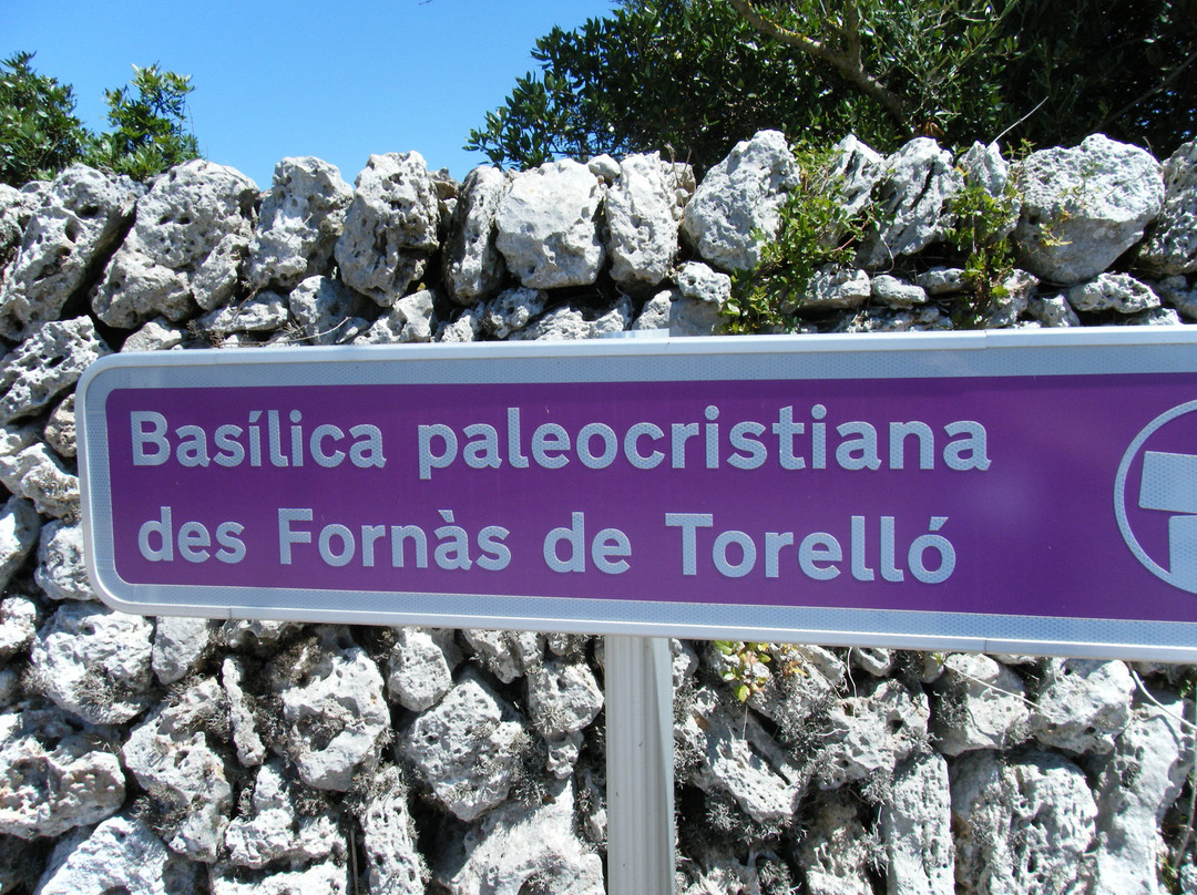 Basilica Des Fornas De Torello景点图片