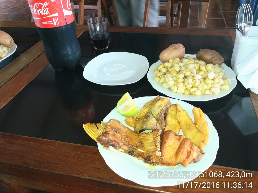 Villamontes餐馆和美食-Cabaña Don Tomas