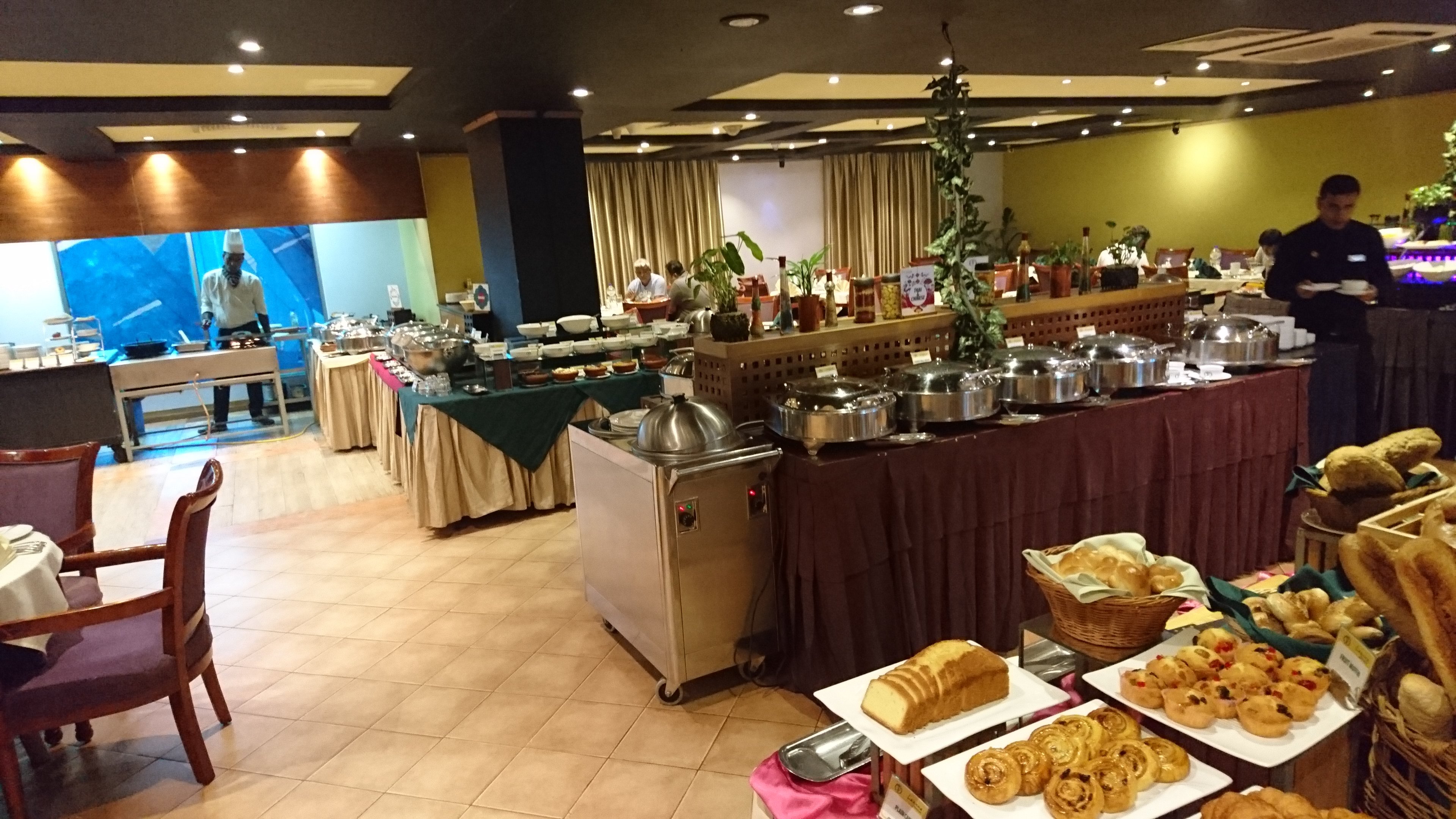 The Peninsula Chittagong-餐饮