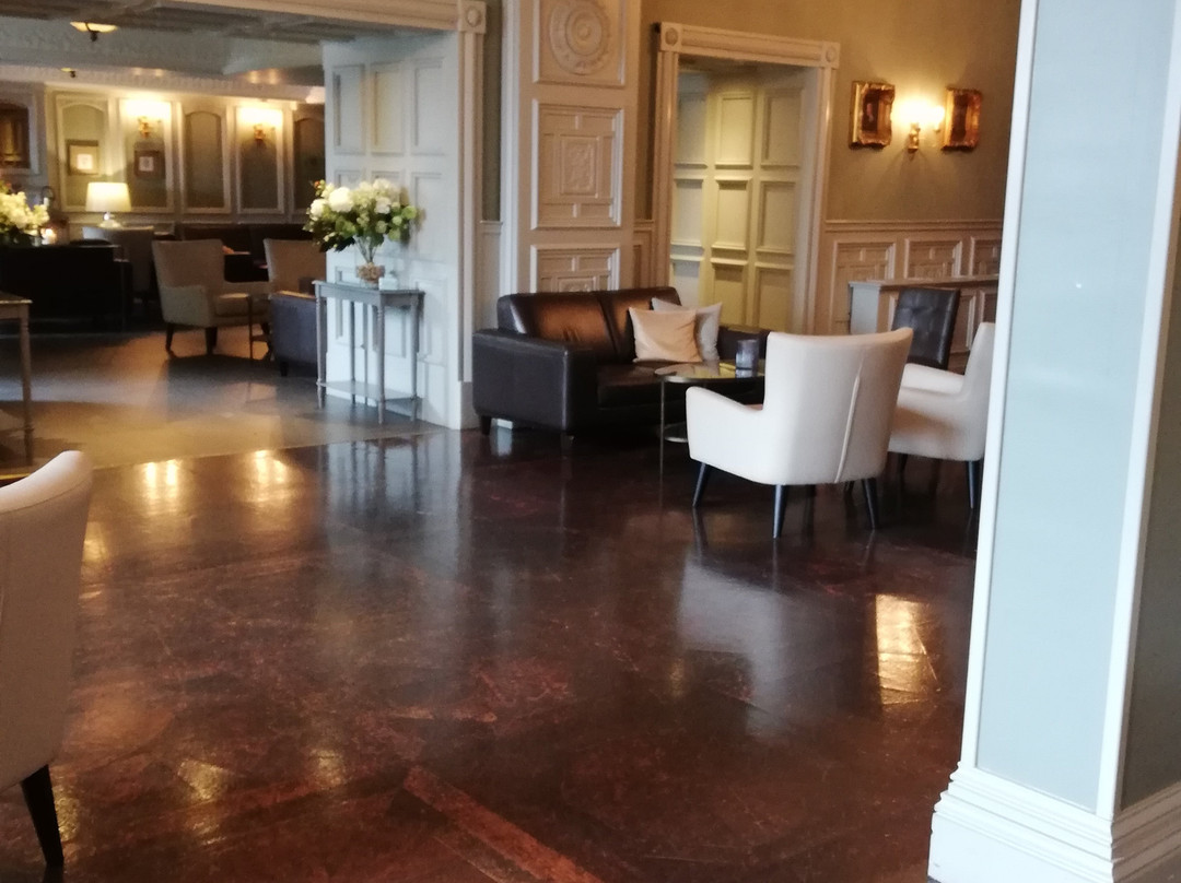 本拉缇城堡酒店主图