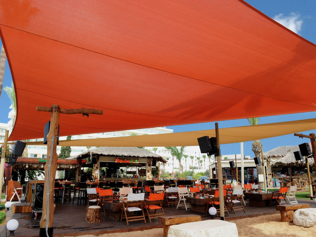 Paradisos Beach Bar