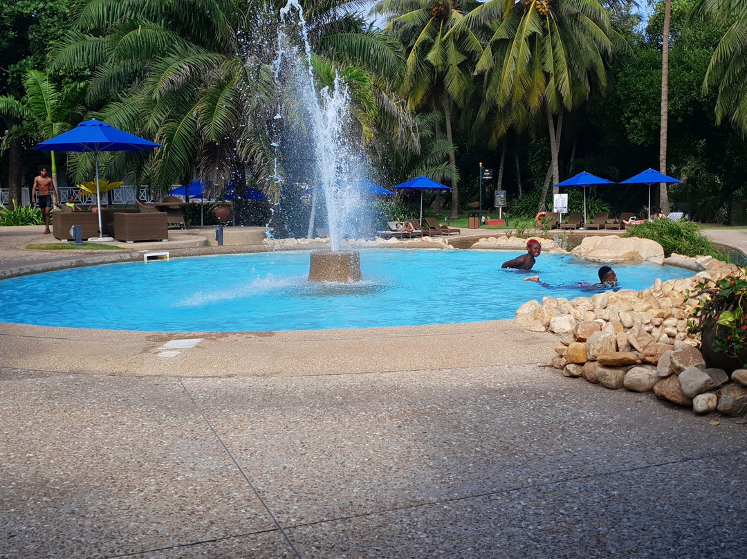 拉巴迪海滩酒店主图