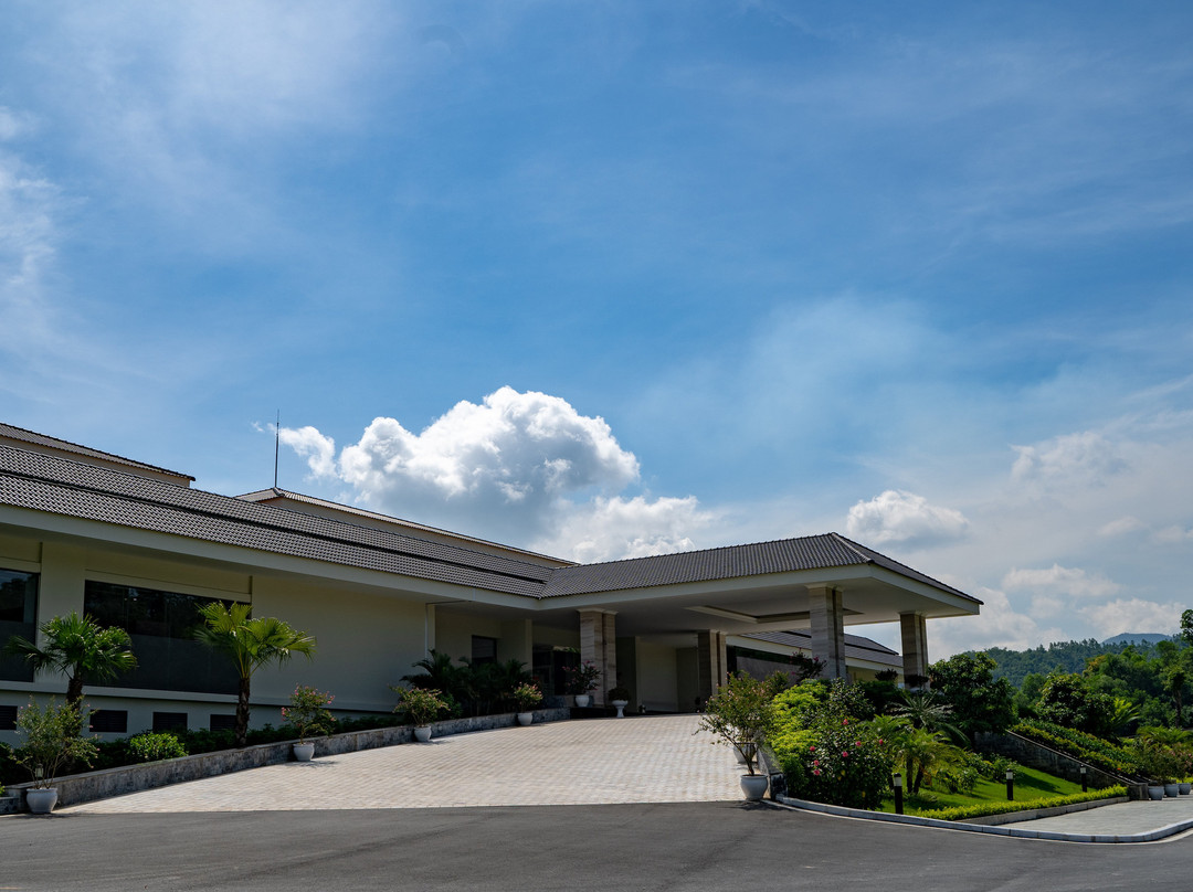 Hilltop Valley Golf Club-Hoa Binh必去景点