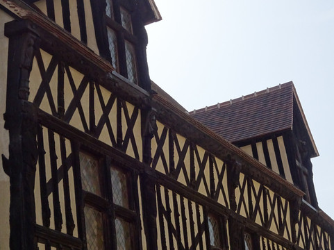 La maison de bois-Gallardon必去景点