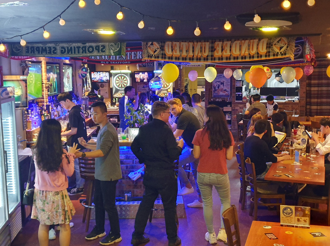 LA Bar and Grill