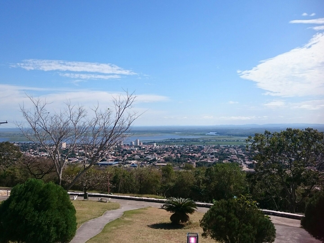 Cristo Rei do Pantanal-科龙巴必去景点