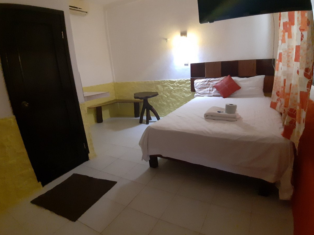 Hotel Puerta Del Sol主图