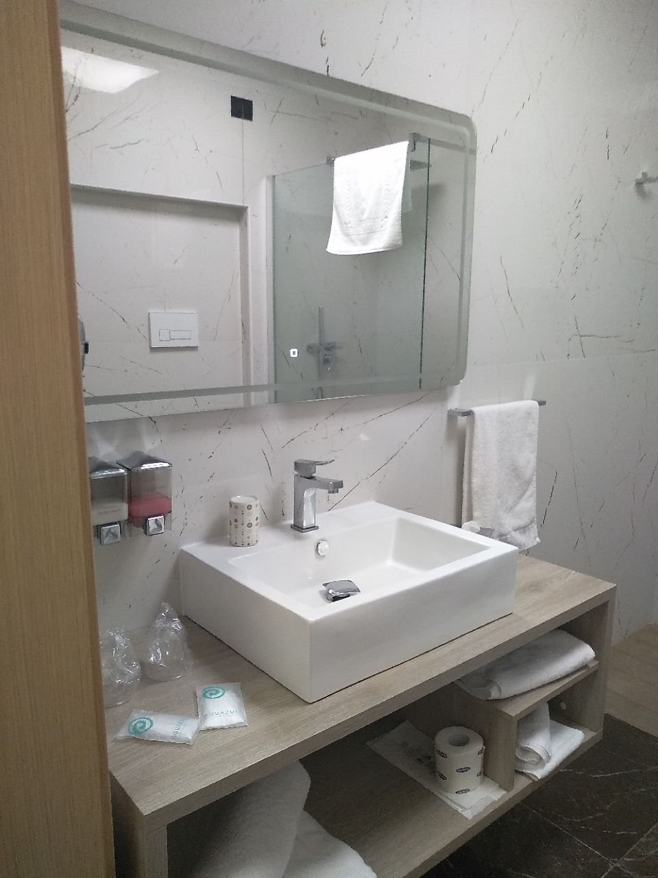 Morello Beach Hotel-浴室