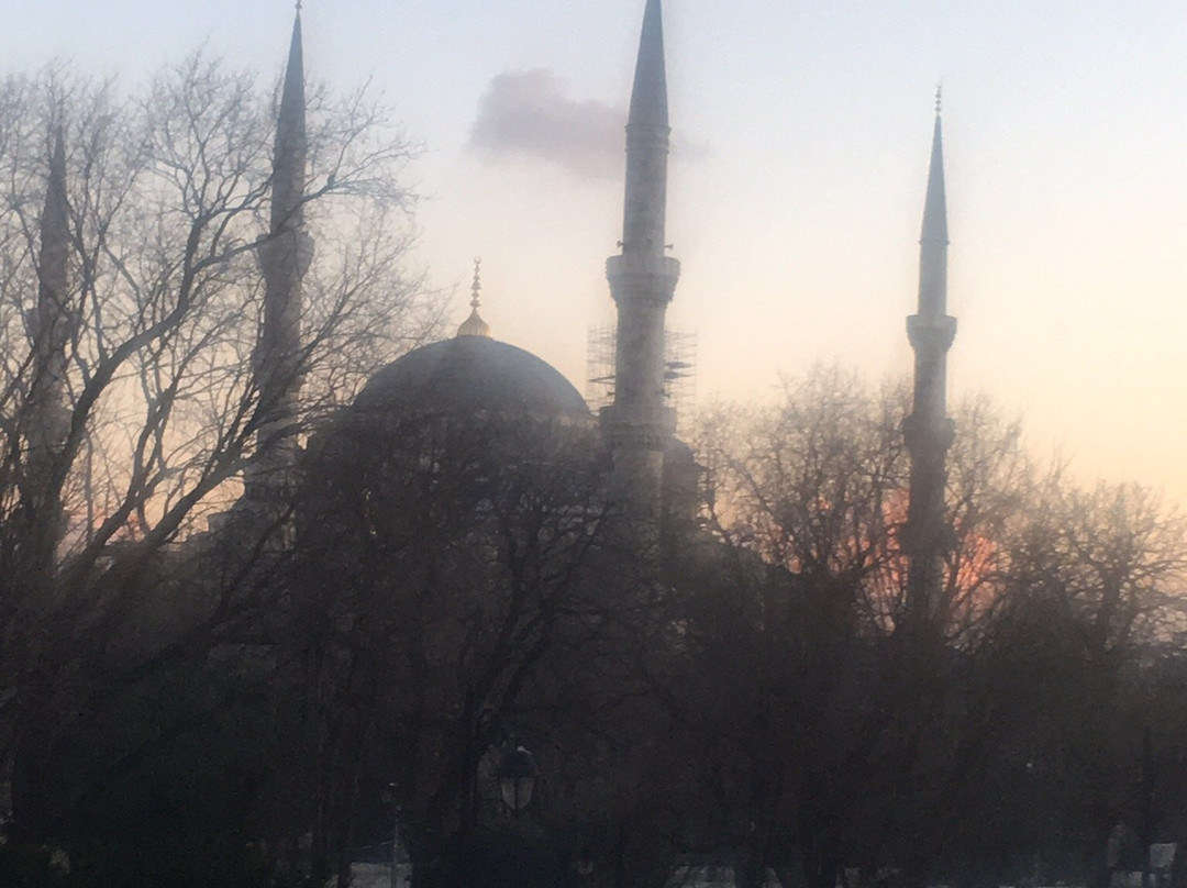 Blue Mosque-Mazar-i-Sharif必去景点