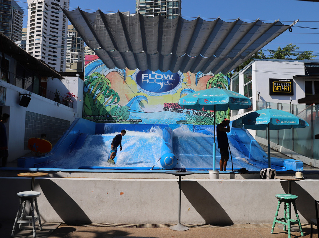 曼谷人造冲浪乐园景点图片