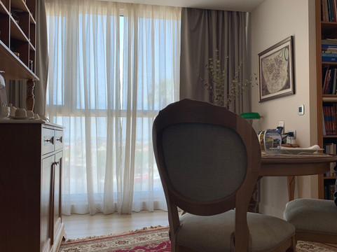 传世盖斯特罗套房酒店