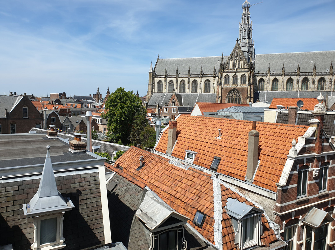 布莱斯套房酒店主图