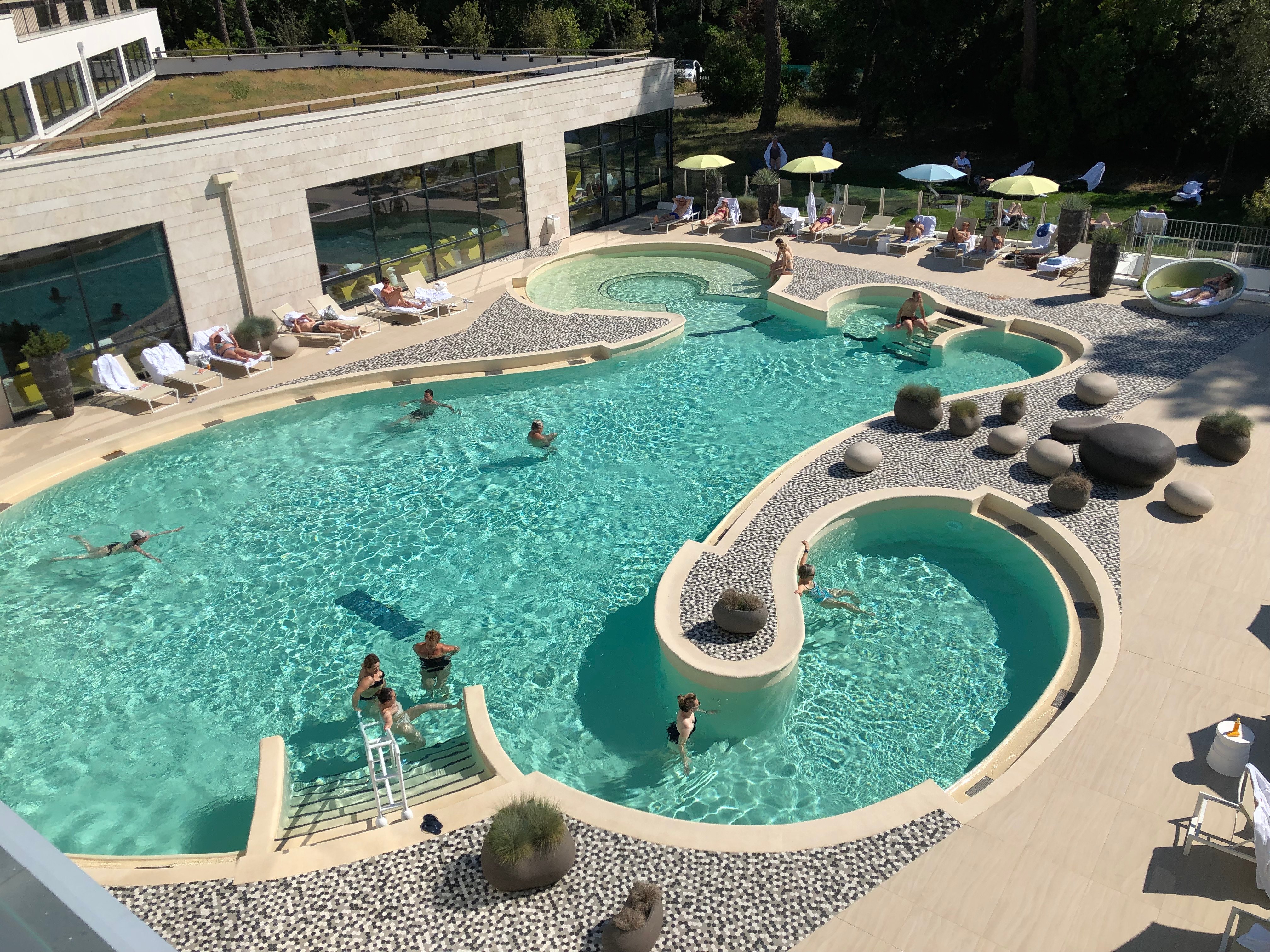 Hôtel Thalazur Arcachon-泳池
