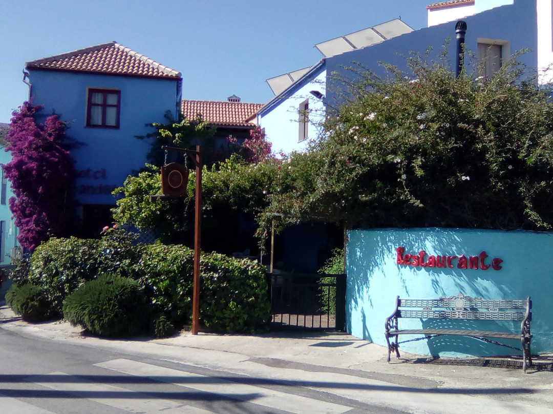 班多雷洛酒店主图