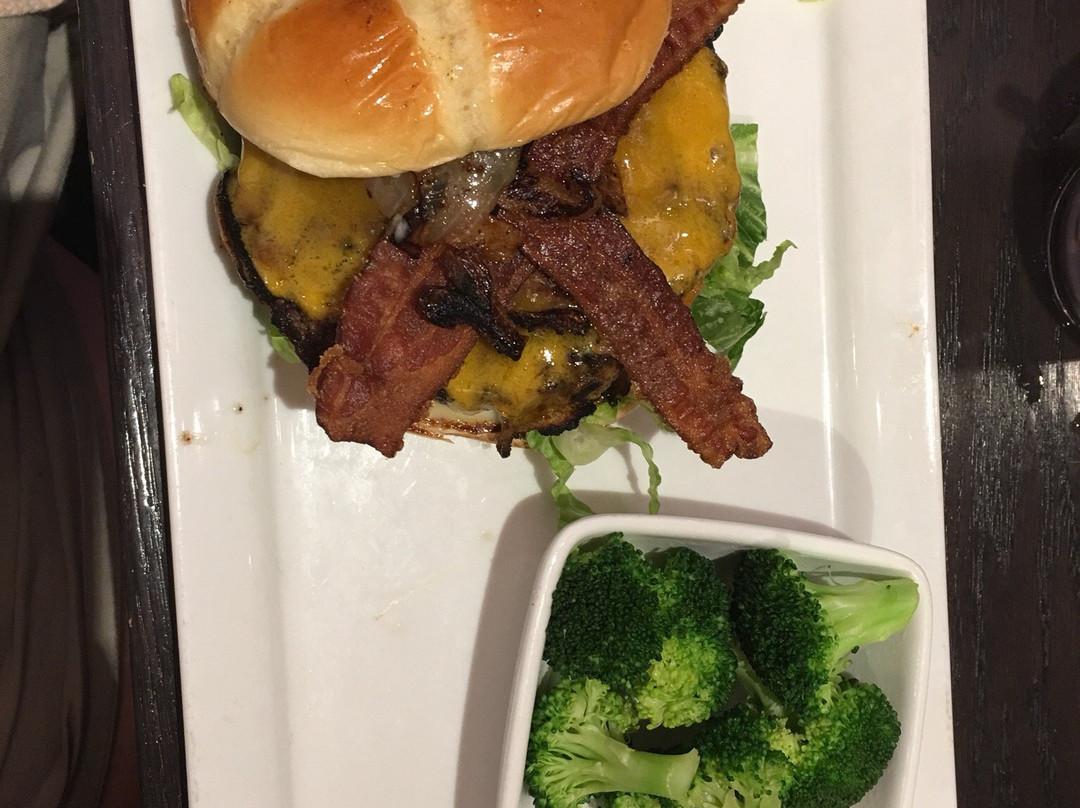 Red Robin Gourmet Burgers And Brews