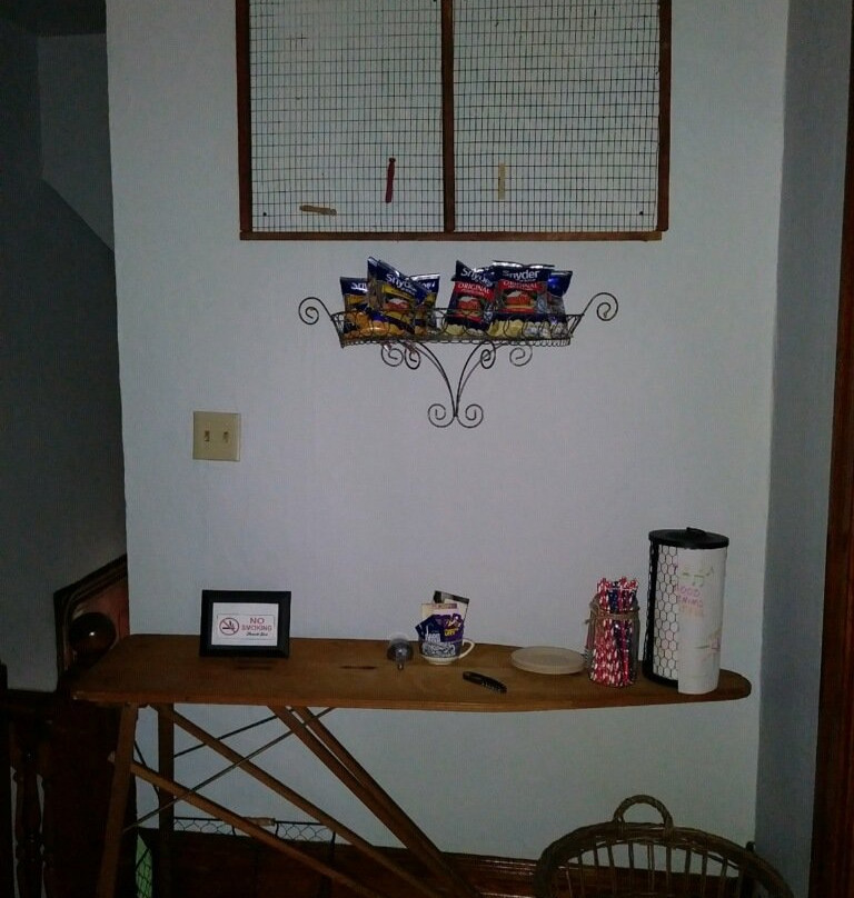 Red Lantern Bed & Breakfast主图