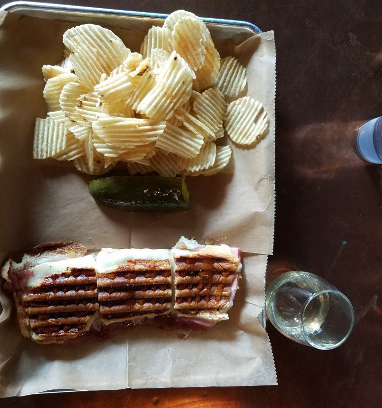 Hopewell餐馆和美食-Haley's Honey Meadery