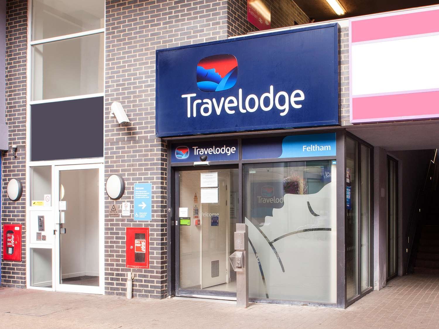 Travelodge London Feltham-官方