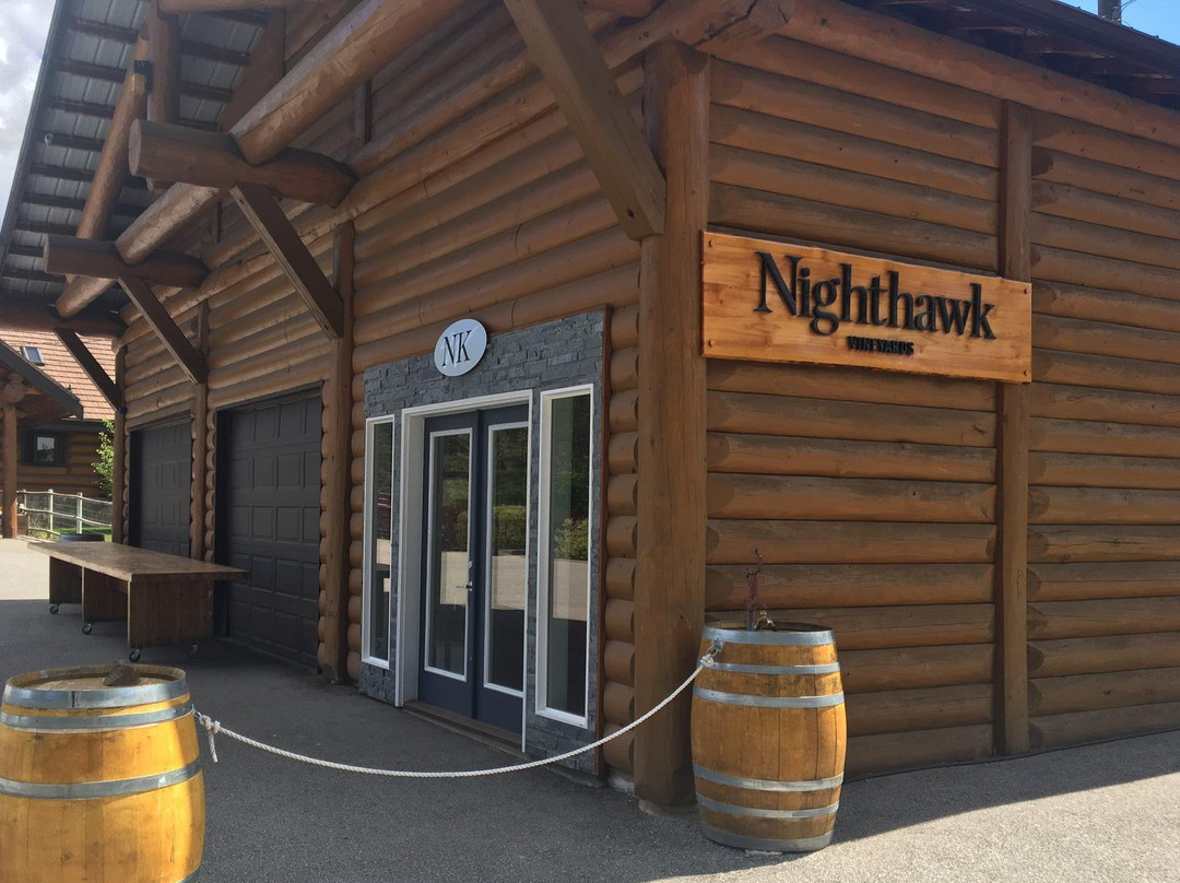 Nighthawk Vineyards景点图片