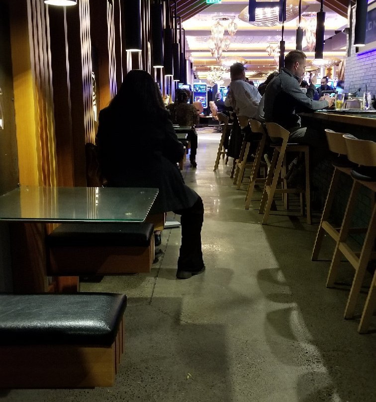 La Center餐馆和美食-The Long House