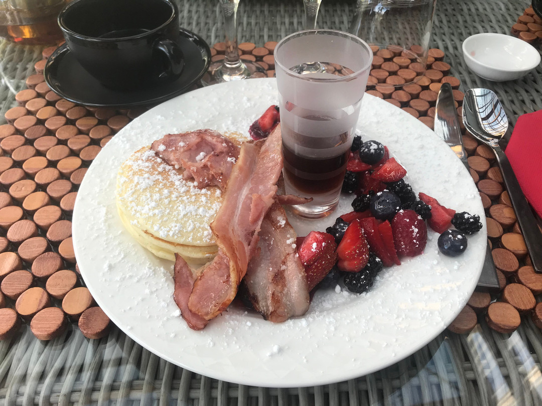 河畔之家酒店主图