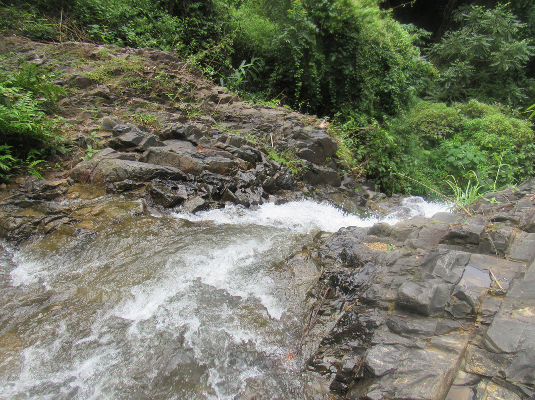 Huai To Waterfall景点图片